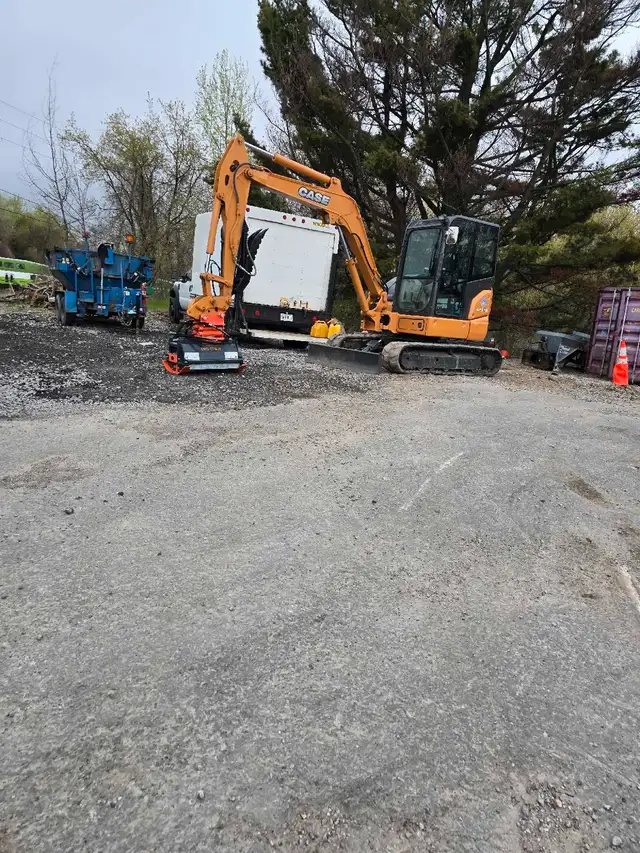 Excavating & brush cutting Grading62866659823746124