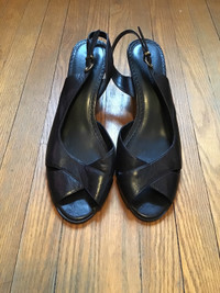 Peep-toe Naturalizer heels