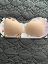 Strapless Adhesive Bra