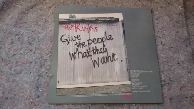The Kinks Give The People What They Want. Vinyl LP in CDs, DVDs & Blu-ray in Longueuil / South Shore - Image 4