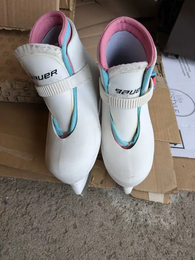 Bauer Skates Child Size 12/13 in Skates & Blades in City of Toronto - Image 3