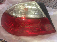 Toyota Avalon 2003 2004 Driver LH Left tail lamp light rear Tail