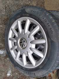 Selling summer tires with original VW aluminum rims