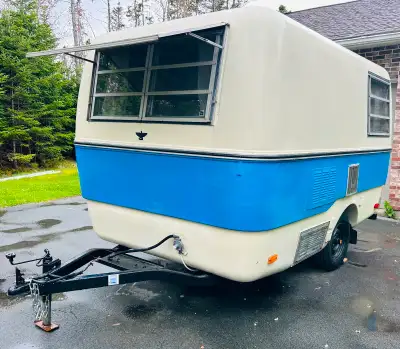 1976 Trillium camper in very good condition. Looking for someone who will love it as much as we did...