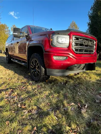 2018 GMC Sierra 1500 All Terrain Crew Cab w/ 6’6FT bed. In great condition and very clean. Equipped...
