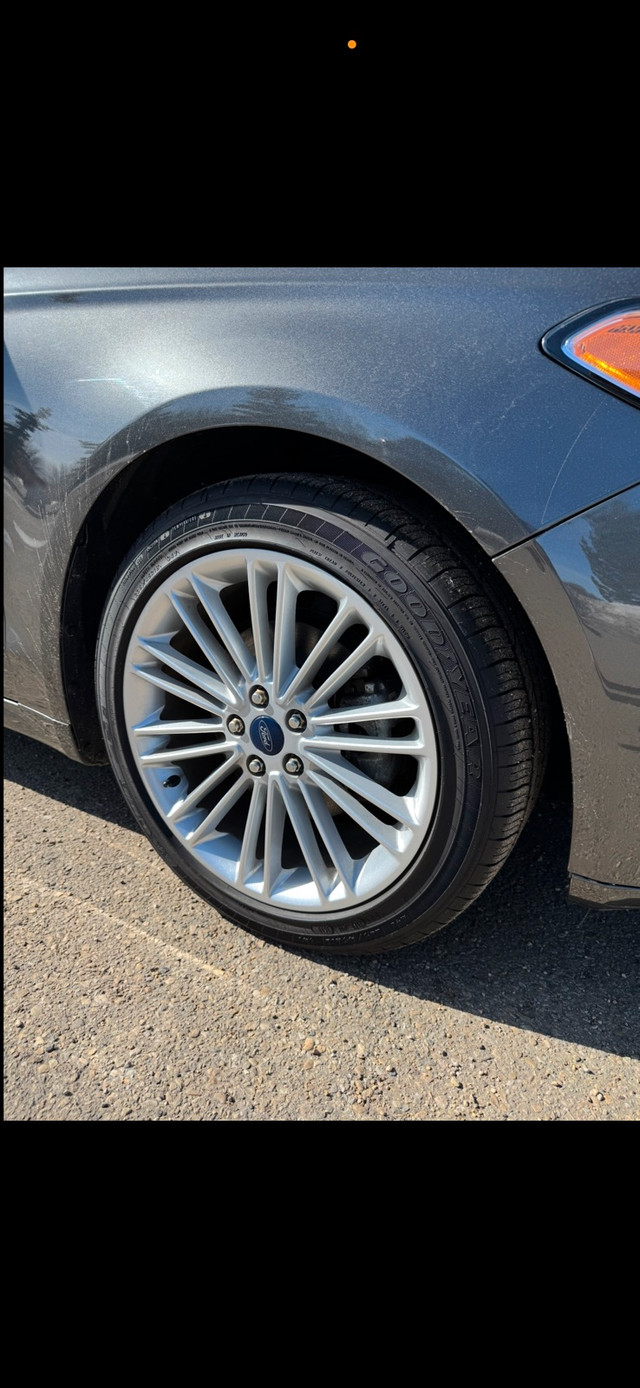 ford fusion  in Cars & Trucks in Edmonton - Image 3