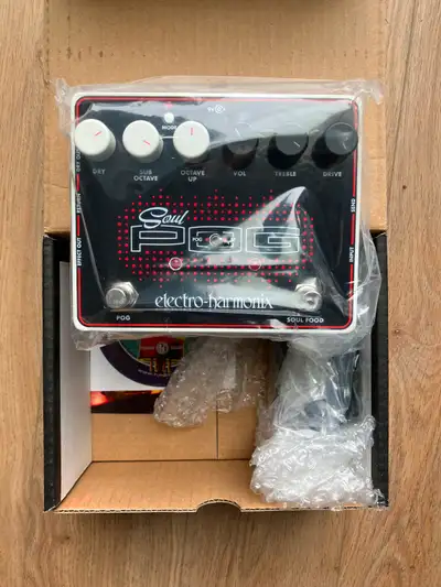 New in box, never used. Selling because I have two. Excellent Klon clone with a POG in one pedal. Po...