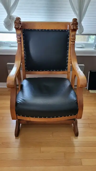 Belle chaise Berçante antique, View more