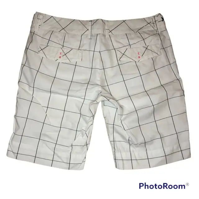 NWOT Hurley shorts - Size 11 in Women's - Bottoms in Barrie - Image 3