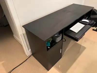 Office desk or computer desk (in new condition), View more