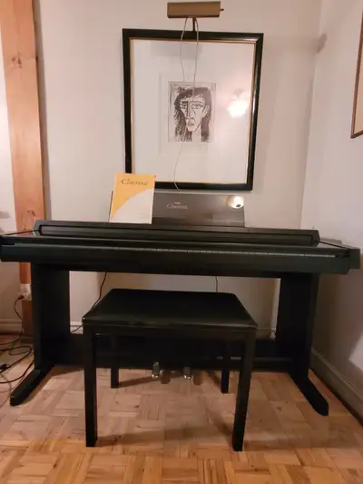 Piano numérique Yamaha Clavinova Modèle CLP-550, View more