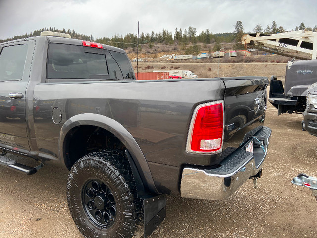 2017 RAM 3500 4X4 Crew Cab in Cars & Trucks in Vernon - Image 3