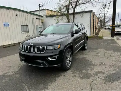 I’m selling my car jeep Grand Cherokee Eco diesel in very good condition brakes pads change new oil...