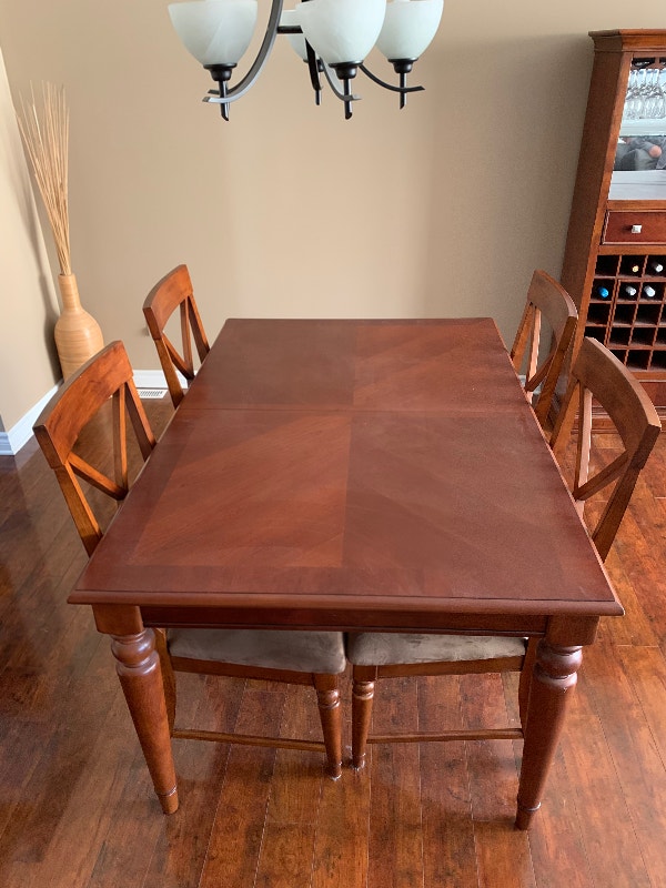 Broyhill Dining Room Set Dining Tables & Sets Ottawa Kijiji