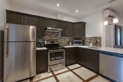 APT 4 CHAMBRES MEUBLÉ SEPTEMBRE - PLATEAU MONT ROYAL