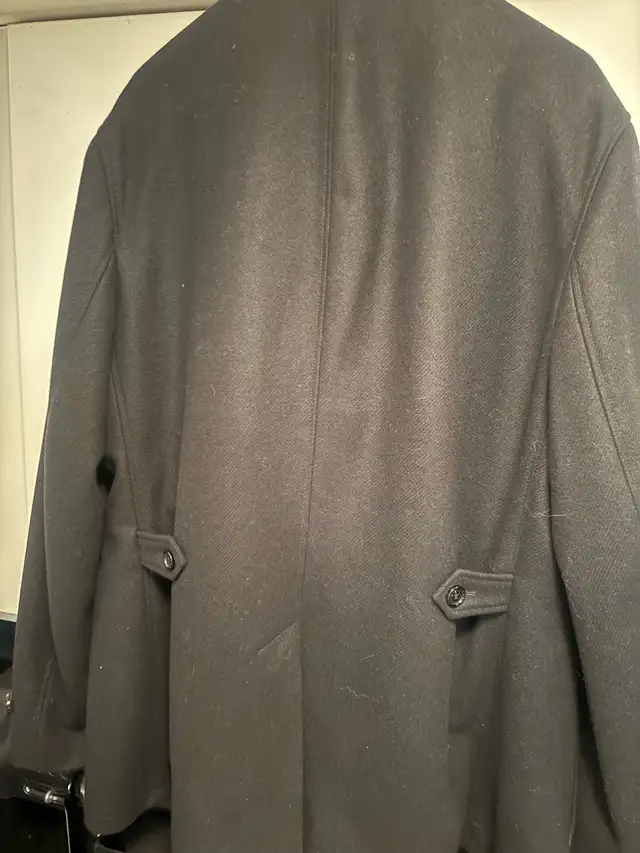 Like New Men’s Burberry Wool Winter Coat XXL in Men's in City of Toronto - Image 8