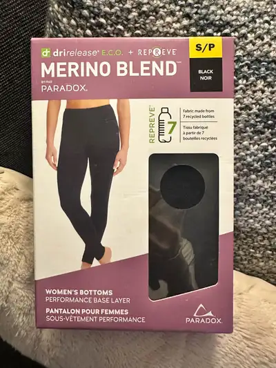 Brand NEW size SMALL women’s base layer perfect for any gal. Pick up in SW Edmonton area.