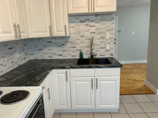 Yale Street - One Bedroom