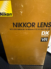 Nearly New Nikon AF-S DX NIKKOR 16-85mm f/3.5-5.6G ED VR II Zoom