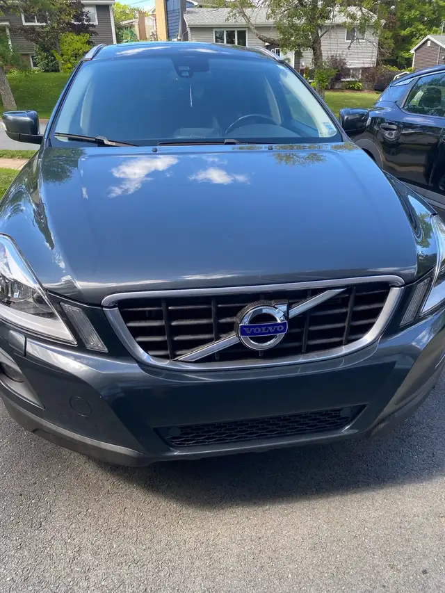 2010 Volvo xc60 T6 excellent condition 