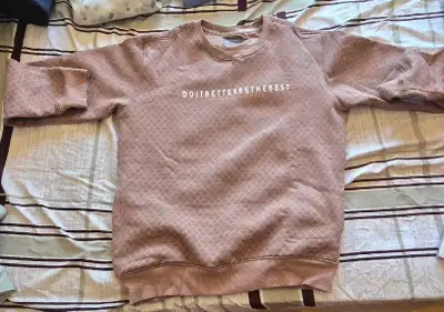 Sweat-shirt neuf / new, View more