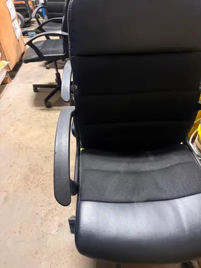 I have 8 gently used office chairs for sale , 25$ each or all 8 for 180$