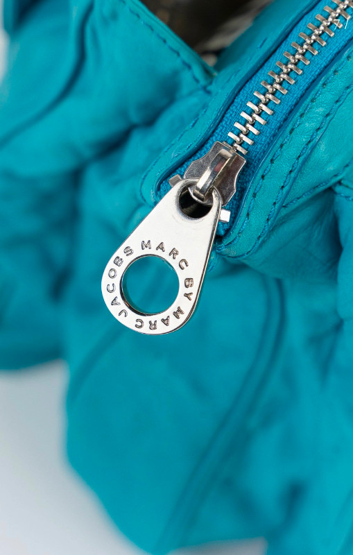 Marc Jacobs turquoise shoulder bag in Women's - Bags & Wallets in Edmonton - Image 4