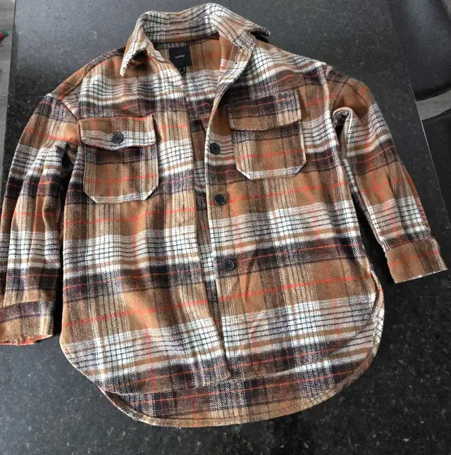 Burberry Style Jacket M Men / L Women in Women's - Tops & Outerwear in Gatineau - Image 3