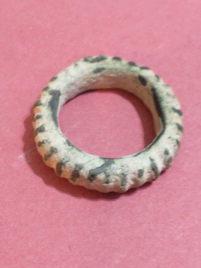 Stunning 800-50 BC Celtic money ring in Arts & Collectibles in City of Toronto - Image 4