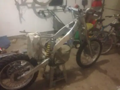 1999 cr 125 r fully rebuilt couple years ago very low hours on it. Move to Northern Ontario. Bought...