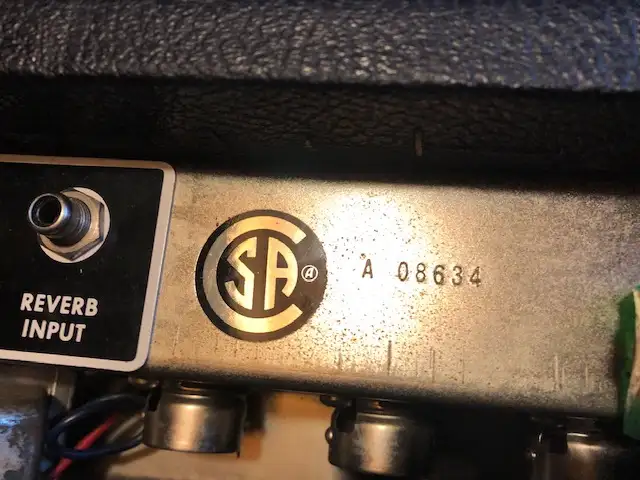 Fender Super Reverb Pré CBS avec road case neuf in Amps & Pedals in Longueuil / South Shore - Image 9