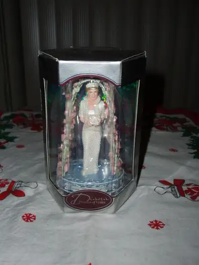 *~ $40.00 ~ WAS SELLING FOR $60.00 ~* *~ CLICK SHOW MORE TO READ THE WHOLE AD ~ CHECK OUT MY OTHER A...