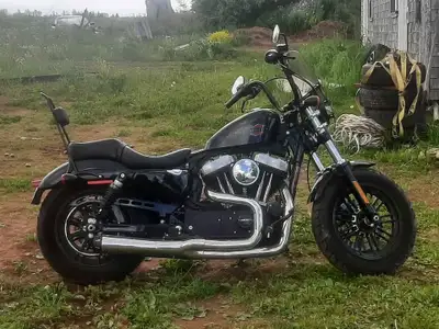 2019 Harley Sportster, low mileage. Stage one upgrade, Bassani Road Rage 2 into 1 exhaust, and an Ar...