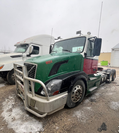 Volvo day cab for sale 