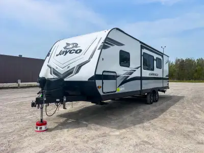 Selling our beautiful, meticulously maintained 2022 Jayco Jay Feather 25RB. It is completely smoke-f...