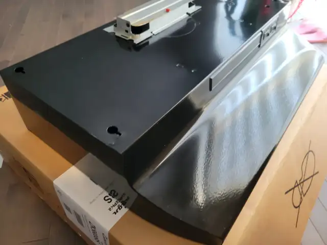 Hood Vent (from new build) - Air King brand above stove ($100) in Other in Ottawa - Image 3