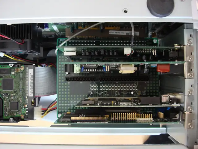 Retro gaming vintage PC - Packard Bell 730C tower computer in Desktop Computers in Edmonton - Image 7