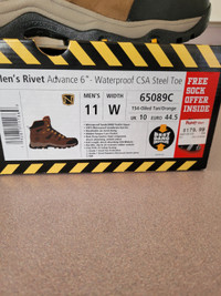 CSA  work boots never used