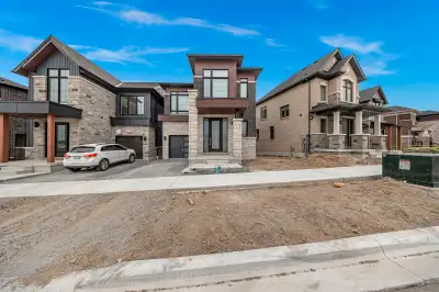 Luxury Home For Rent In Rural Pickering
