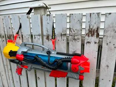 Super Soaker CPS 4100 Water Gun, View more