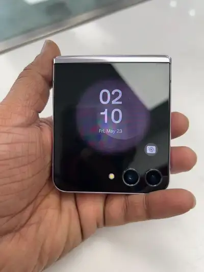 Samsung ZFlip 5–256GB–Unlocked–Pre‑Owned–1‑Year Warranty, View more
