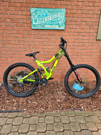 Norco Six Bike - awesome parts & rides great