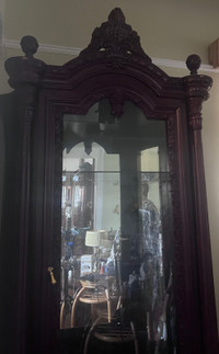  China cabinet/curio cabinet ornate carvings