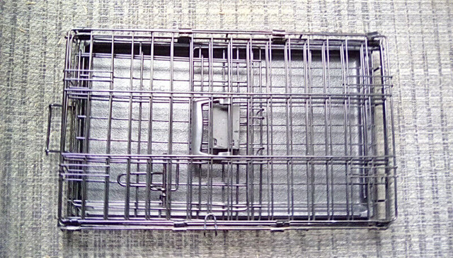 Cage pour chien 22 x 16 x 13 Wire dog crate dans Accessoires  à Laval/Rive Nord - Image 2