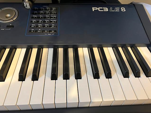 Kurzweil PC3LE8  Synthesizer Digital 88 Keyboard Controller in Pianos & Keyboards in Calgary - Image 2