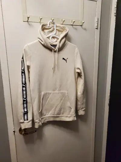 Boys NEW Long Sleeve T'Shirts Puma size S, View more