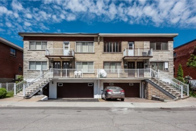 21/2 basement unit including stove, fridge, washer, dryer, hydro & hot water. Close to marche centra...