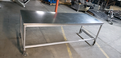 Table couverte en stainless steel et legs en alum sur roues, View more