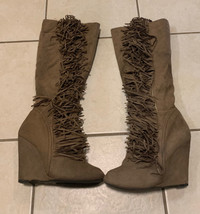Ladies suede fringe heel boots size 8 