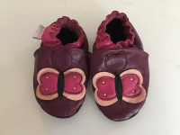 Robeez soft sole shoes (6-12 months)